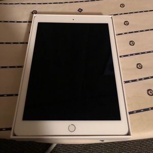 iPad brand new, still in box